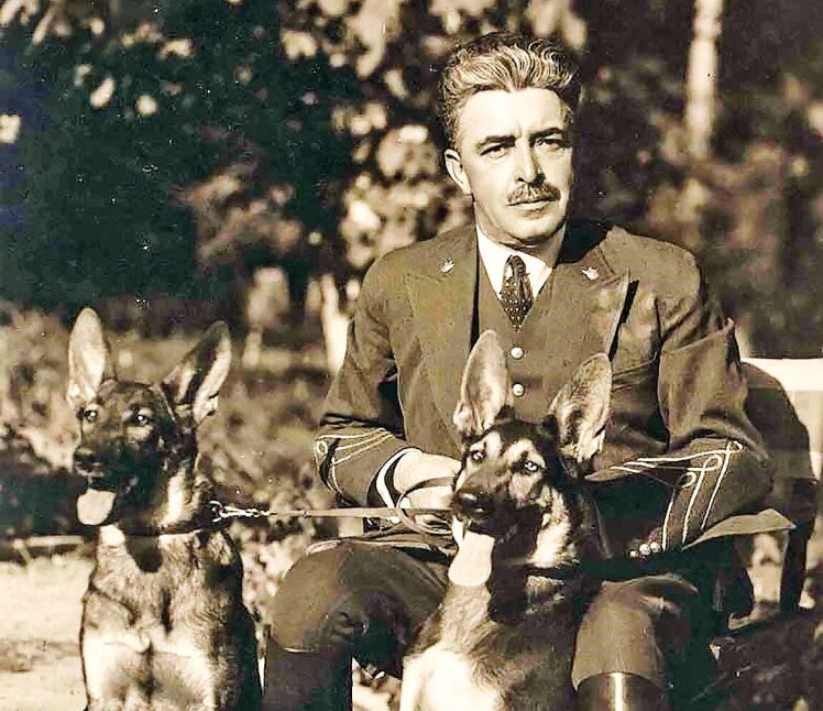 سرنوشت تراژیک تاج‌بخش، زندگی و احوال عبدالحسین تیمورتاش 